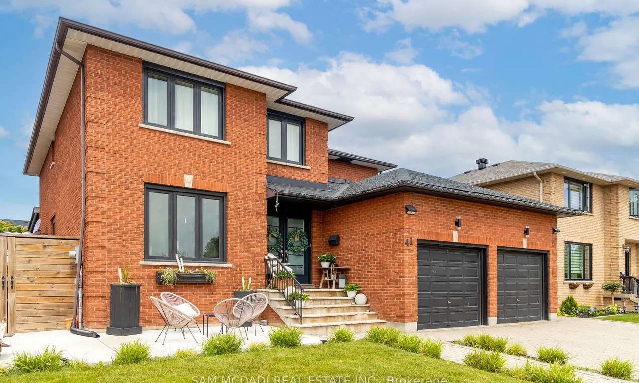 41 Regalview Dr, Hamilton, ON L8G 4Y6