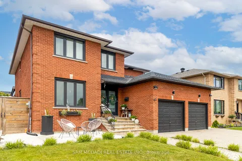 41 Regalview Dr, Hamilton, ON L8G 4Y6