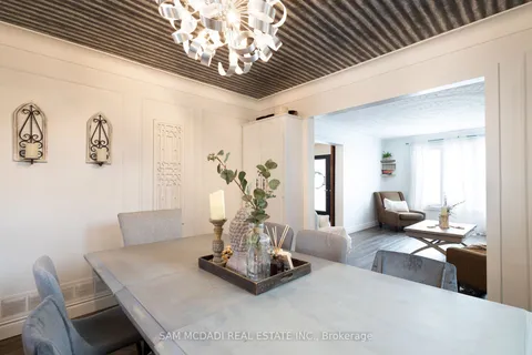 41 Regalview Dr, Hamilton, ON L8G 4Y6