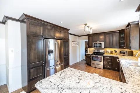 3071 Beachwood Dr, Smith-Ennismore-Lakefield, ON K0L 2H0