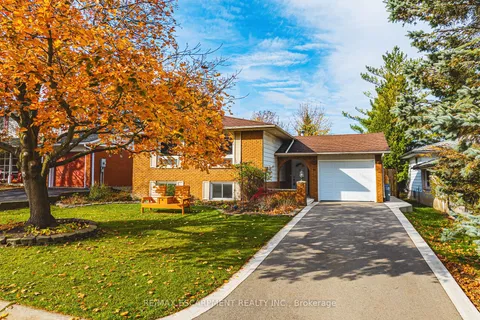 81 Skyline Dr, Hamilton, ON L9H 3S3