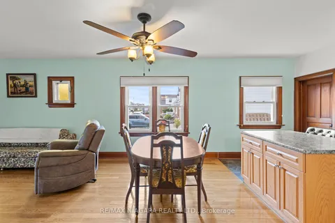 259 NIAGARA St, St. Catharines, ON L2M 4V5