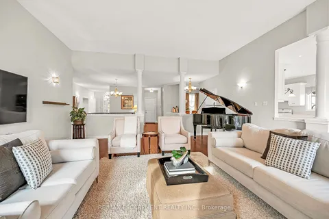 91 SOUTHCREEK Crt, Hamilton, ON L9K 1M2