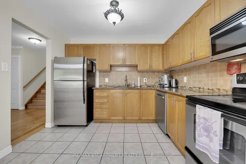 23 Argyle Ave, Hamilton, ON L8H 2S5