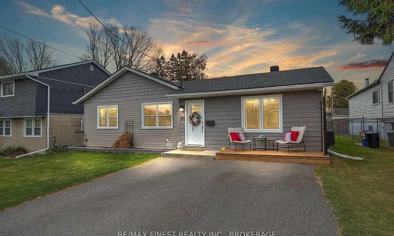 150 Lakeview Ave, Kingston, ON K7M 3T7
