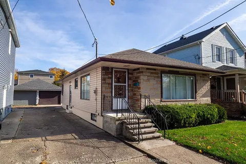 439 Davis St, Port Colborne, ON L3K 1Z7