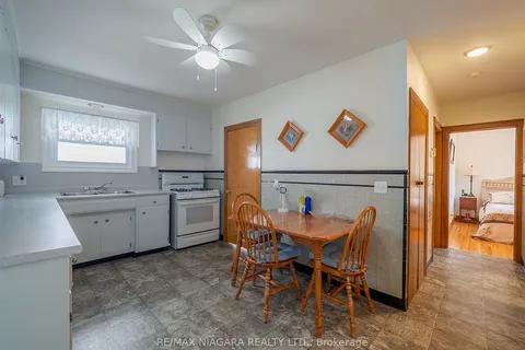 439 Davis St, Port Colborne, ON L3K 1Z7