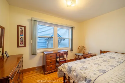 439 Davis St, Port Colborne, ON L3K 1Z7