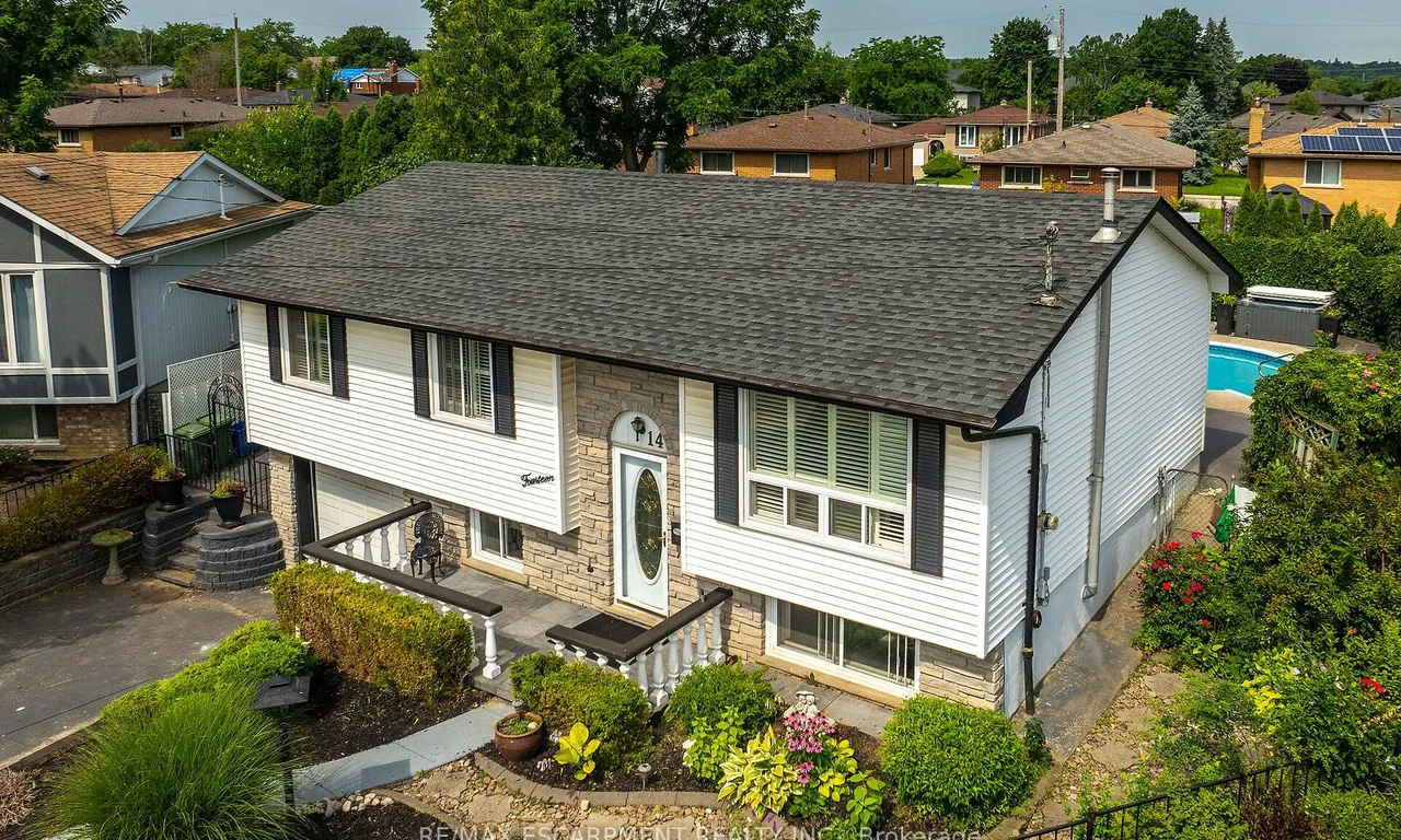 14 Par Pl, Hamilton, ON L8K 5V9