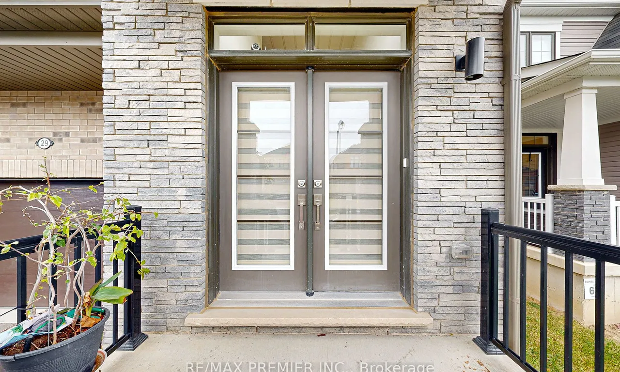 29 Lise Ave, Haldimand, ON N3W 0C7