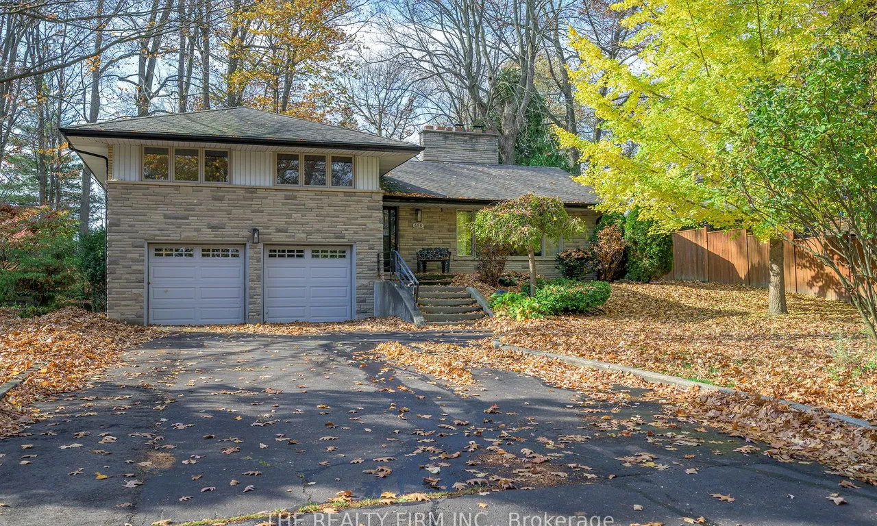 486 Oak Park Dr, London, ON N6H 3N4
