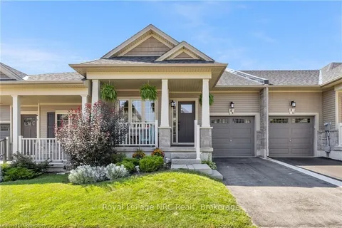 49 Dennis Dr, West Lincoln, ON L0R 2A0