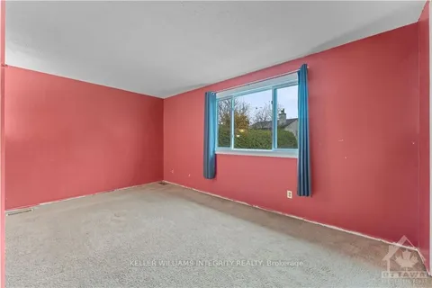 332 BONAIR Dr, Orleans - Cumberland and Area, ON K1E 2P2