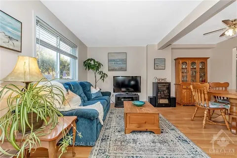 10 VICKERS Way, Kanata, ON K2L 3P9