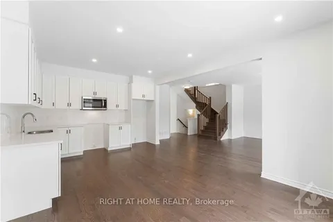 653 PERSIMMON Way, Orleans - Convent Glen and Area, ON K1W 0T3
