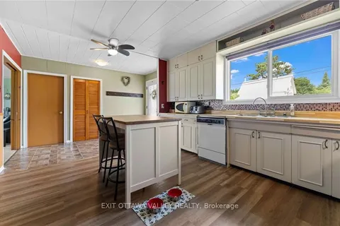 101 SIBERIA Rd, Madawaska Valley, ON K0J 1B0