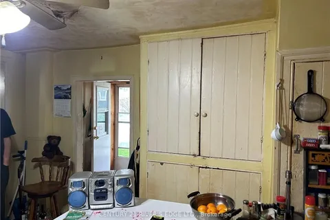 147 DIBBLE St, Prescott, ON K0E 1T0