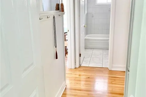 1027 CONNAUGHT Ave, Britannia Heights - Queensway Terrace N and Area, ON K2B 5N2