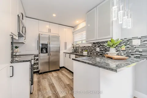 96 Rife Ave, Cambridge, ON N3C 2G7