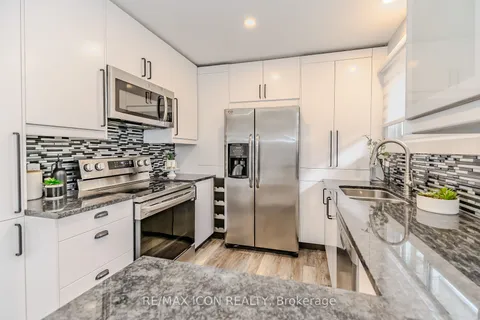 96 Rife Ave, Cambridge, ON N3C 2G7