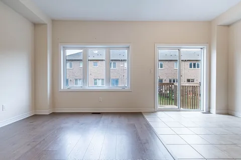 53 Sparkle Dr, Thorold, ON L2V 0B7