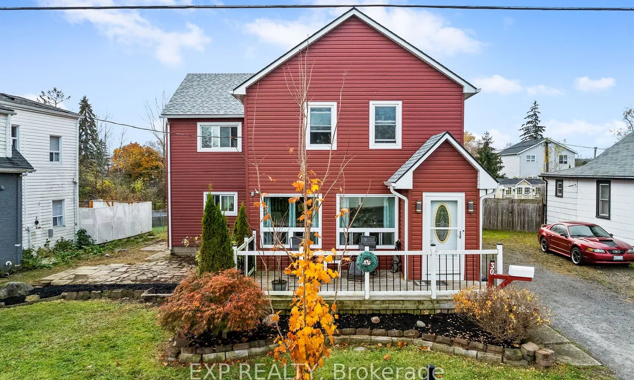 30 Radford Ave, Fort Erie, ON L2A 5H5