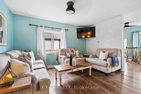 30 Radford Ave, Fort Erie, ON L2A 5H5