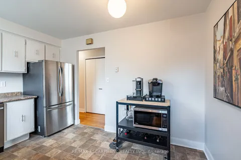205 Hanover Pl, Hamilton, ON L8K 6B4