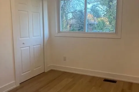 25 CORONATION Blvd, St. Catharines, ON L2S 2V2