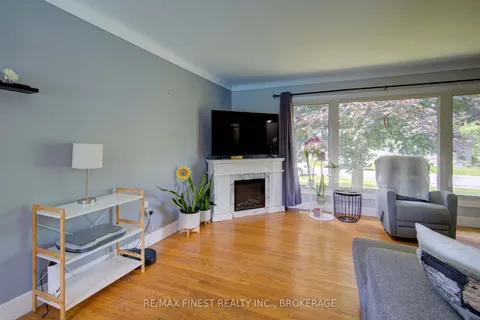 87 Oxford Cres, Loyalist, ON K7N 1R1