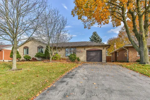 34 Woodcock Dr, Tillsonburg, ON N4G 4M2