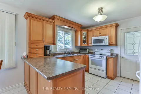 34 Woodcock Dr, Tillsonburg, ON N4G 4M2