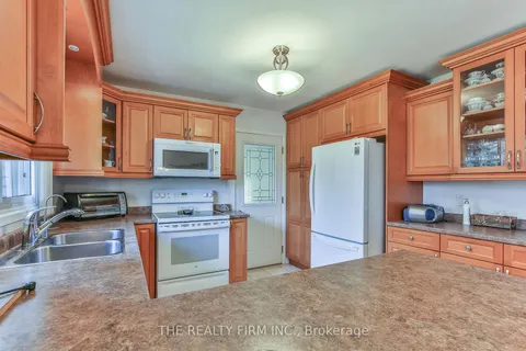 34 Woodcock Dr, Tillsonburg, ON N4G 4M2