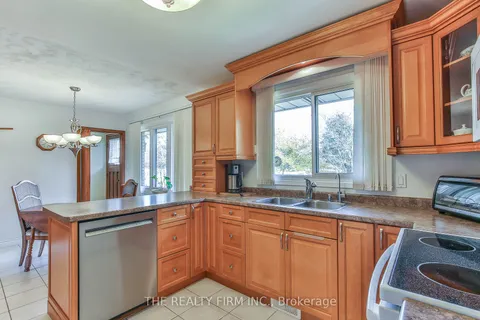 34 Woodcock Dr, Tillsonburg, ON N4G 4M2