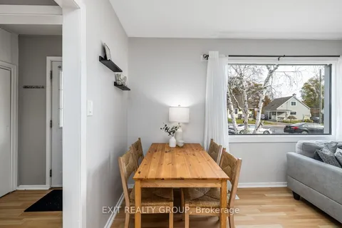 124 Humewood Dr, Belleville, ON K8N 4E7