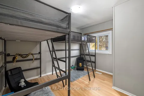124 Humewood Dr, Belleville, ON K8N 4E7
