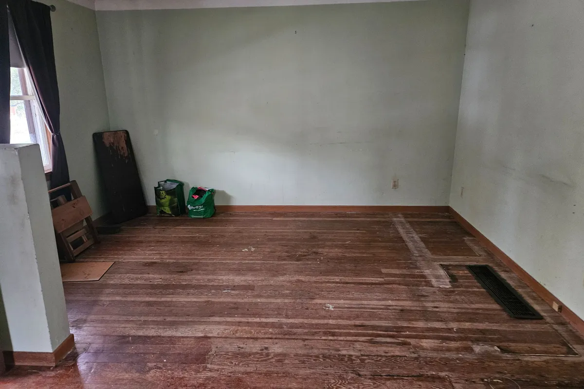 120 PAGE Street, ON L2R 4A9