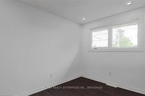 140 WESTWOOD Cres, Welland, ON L3C 4R3