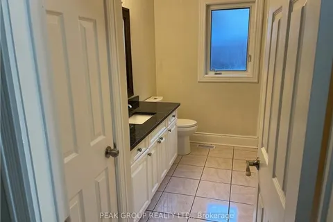 2691 PORTAGE Rd, Niagara Falls, ON L2J 4J9