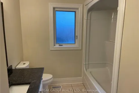 2691 PORTAGE Rd, Niagara Falls, ON L2J 4J9