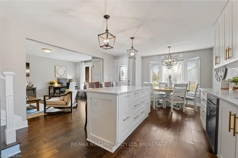 3838 SUMMIT Ave, Fort Erie, ON L0S 1N0