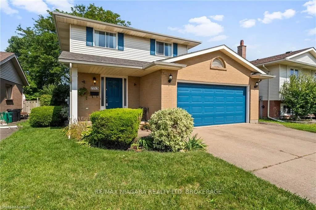 7715 SWAN St, Niagara Falls, ON L2H 2P7