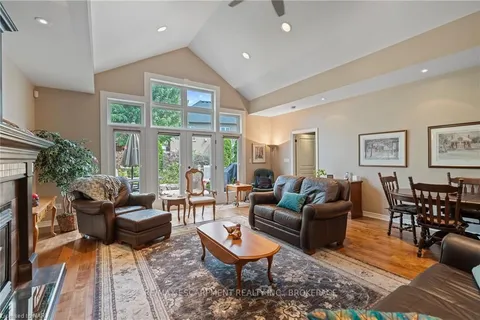 26 MUIRFIELD Tr, Welland, ON L3B 6G7