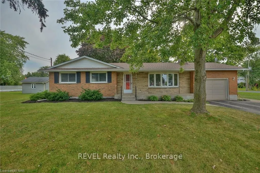 1112 KENNEDY Dr, Fort Erie, ON L2A 5P4