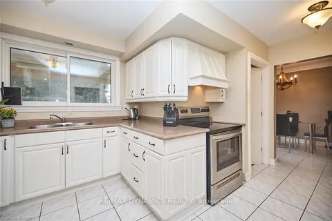 190 PRICE Ave, Welland, ON L3C 3Y6