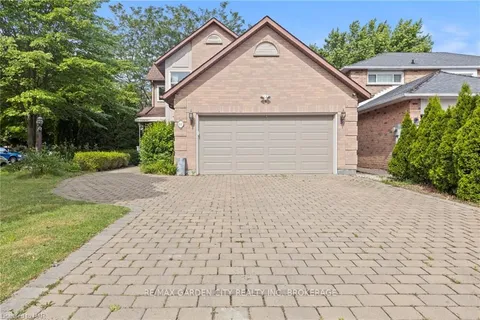 66 ELDERWOOD Dr, St. Catharines, ON L2S 3E7