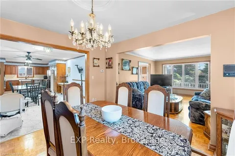 7737 MOUNT CARMEL Blvd, Niagara Falls, ON L2H 2Y3