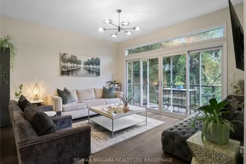 1647 GREGORY Rd, St. Catharines, ON L2R 6P9