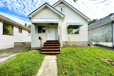 210 Lake St, St. Catharines, ON L2R 5Z1