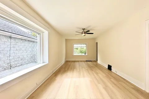 210 Lake St, St. Catharines, ON L2R 5Z1